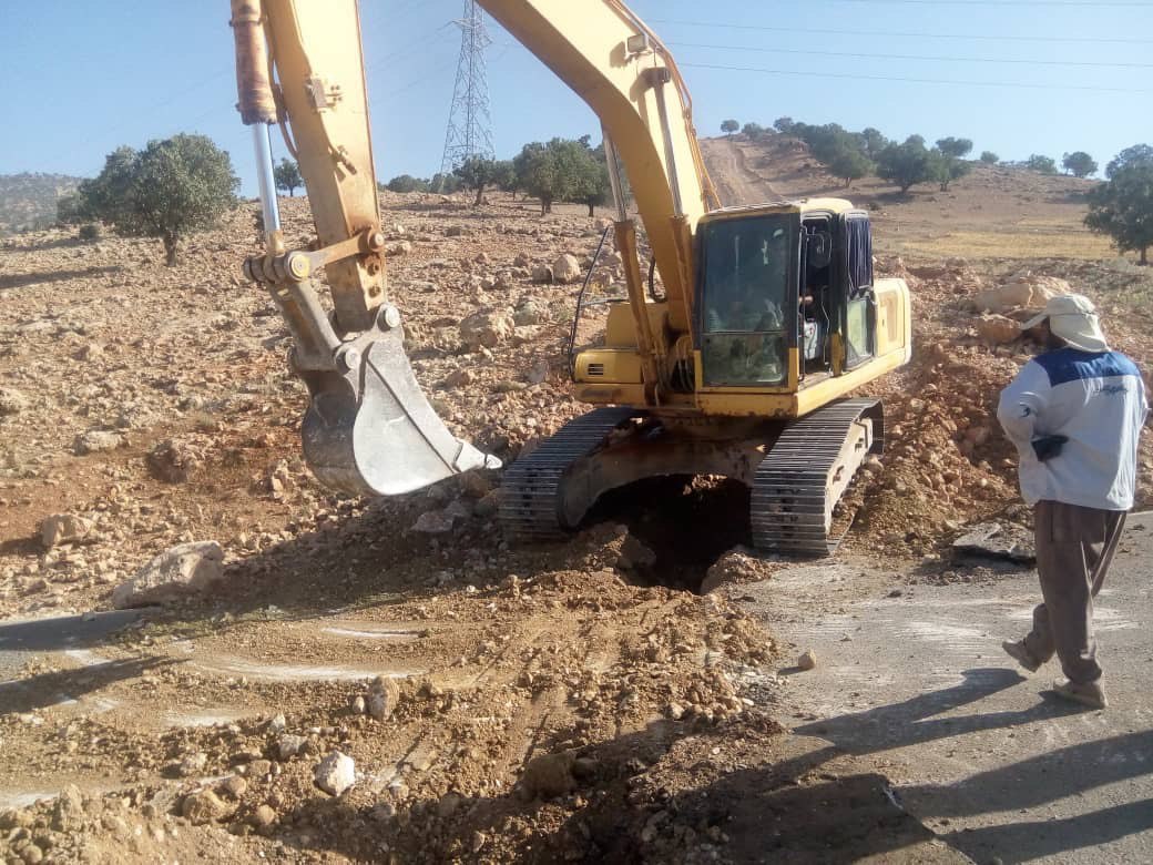 تهیه مصالح و اجرای شبکه فیبرنوری شهرک صنعتی دهاقان